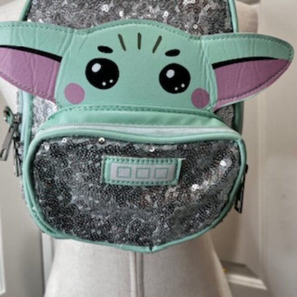 Star Wars Baby Yoda Sequin Mini Backpack Mandalorian Disney - Picture 3 of 12
